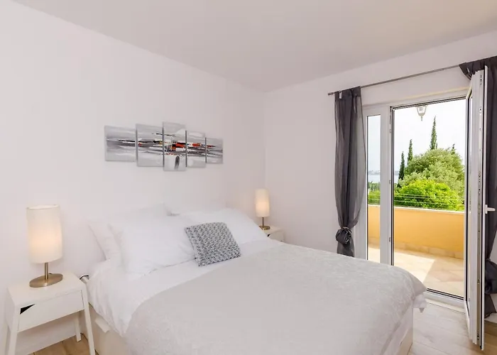 아파트 Color 믈리니