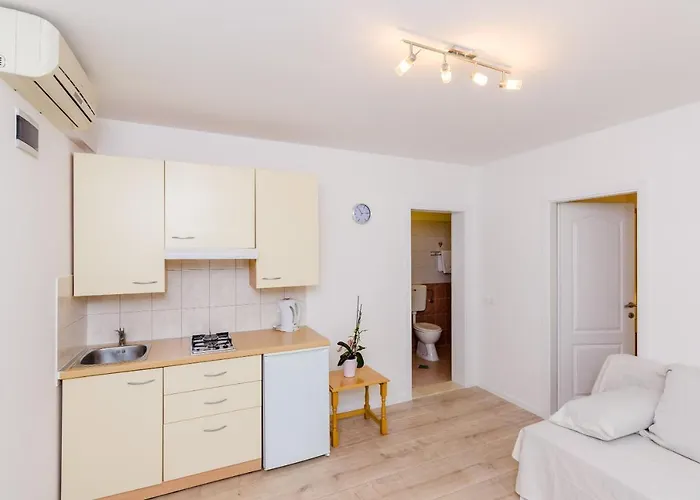 Color Apartman Mlini